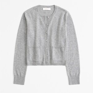 NWOT Abercrombie & Fitch cashmere crew cardigan - grey medium